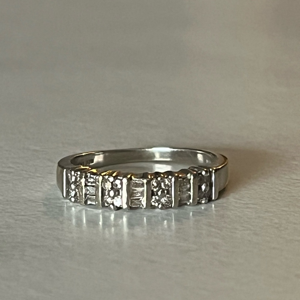 10KT White Gold Diamond Wedding Anniversary Band Ring